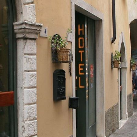 Hotel Modena Old Town Malcesine Exterior foto